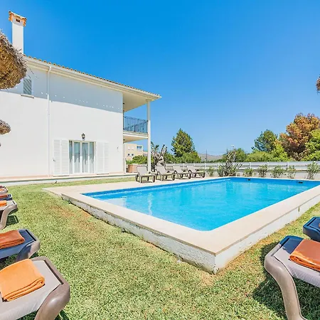 Villa With Pool Near In Mallorca